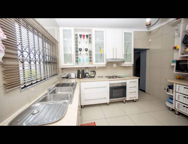 4 BEDROOM HOUSE FOR SALE IN AMALINDA